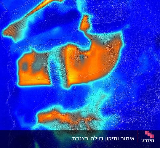 תמונה תרמית של צינורות מים חמים וקרים